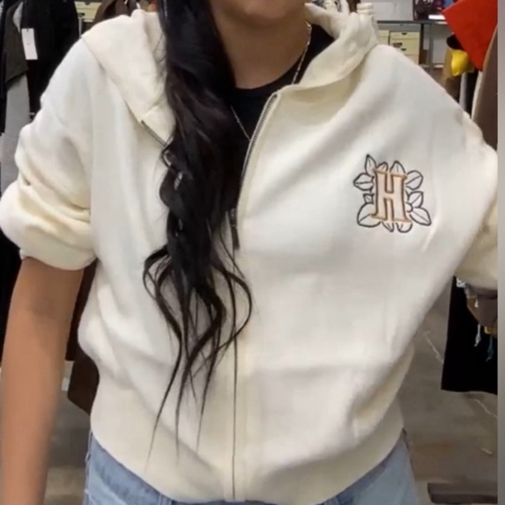 Honor If Gift Cream Hoodie with Embroidered Logo Size Medium NWT